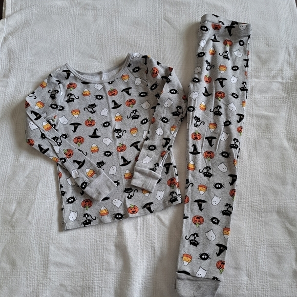 Celebrate Halloween Other - Celebrate Halloween boys size 6 2 piece pajama set